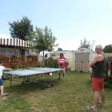 Les Goelands Campsite Ambon